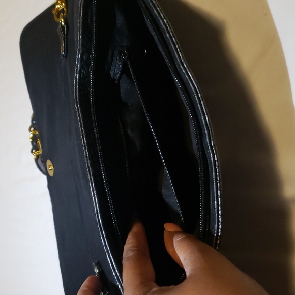 Black and Gold chain Clutch - Picture 2 of 5
